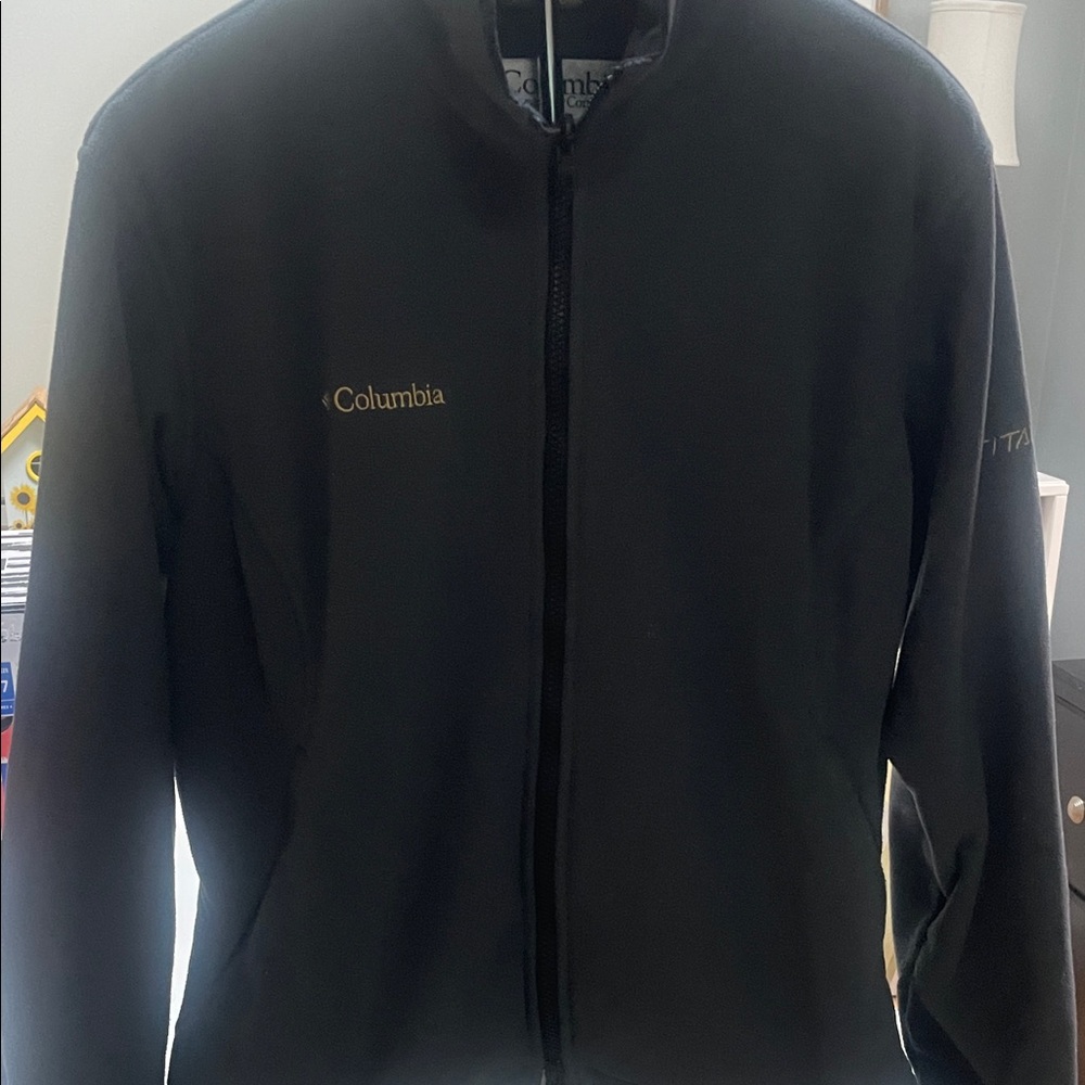 Summer Sale Markdown Columbia Titanium Zip Fleece Jacket Lgth 23”, Pit 2 Pit 21”